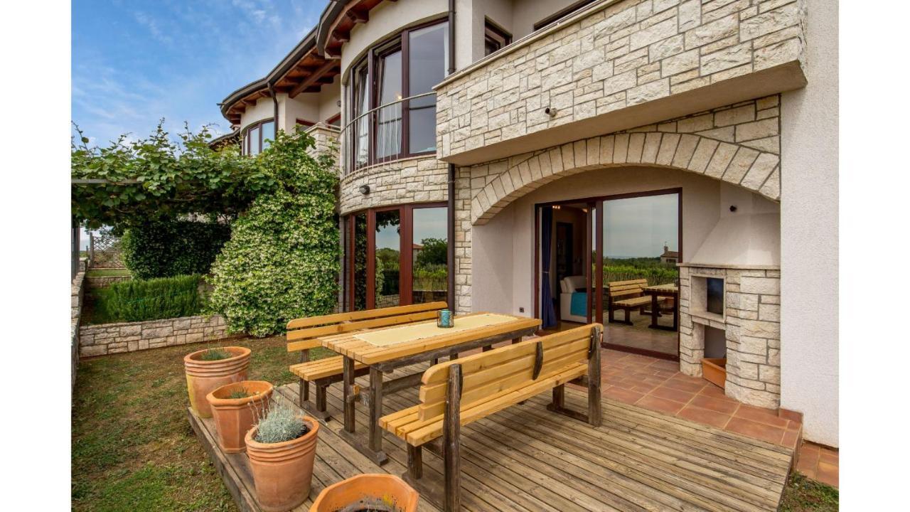 Holiday Home Bellavista Tar-Vabriga Kültér fotó