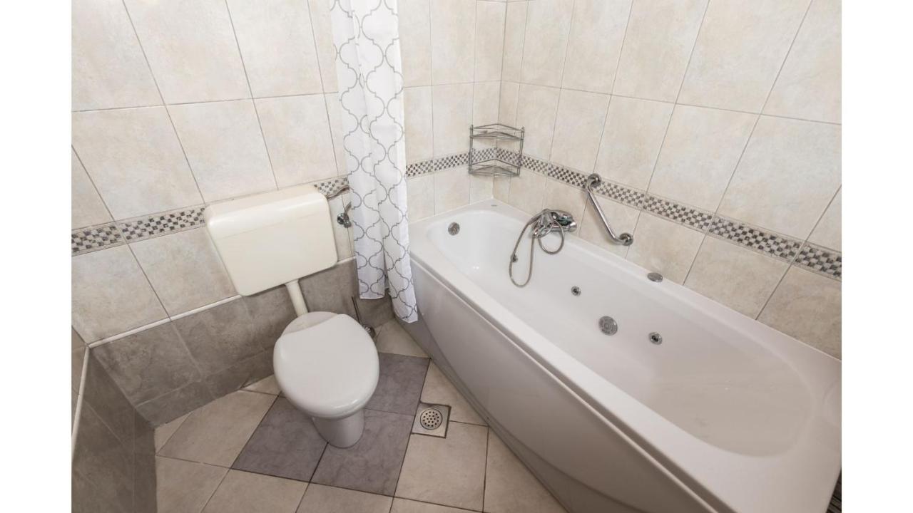 Holiday Home Bellavista Tar-Vabriga Kültér fotó