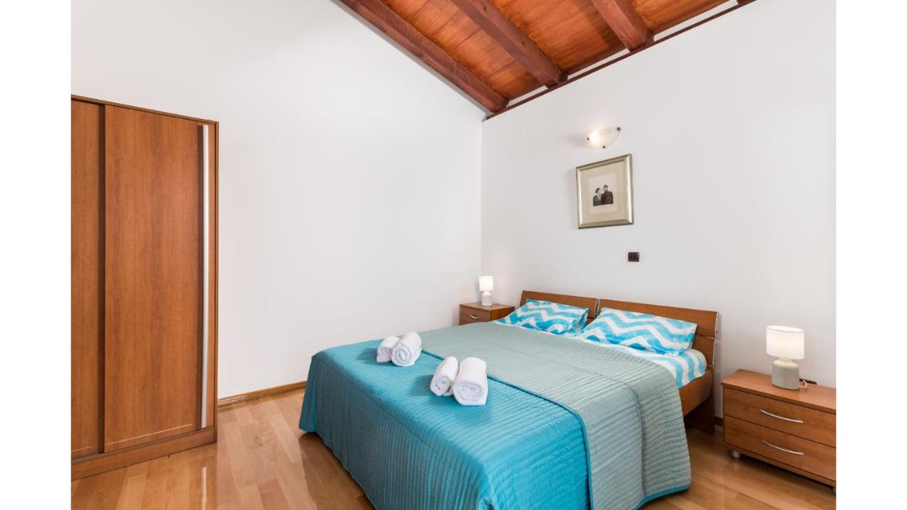 Holiday Home Bellavista Tar-Vabriga Kültér fotó